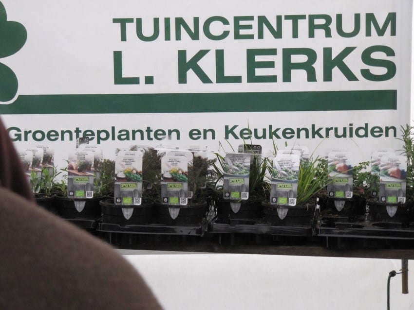 Groenmoes Markt 2015 – Klerks verkoopt gewoon van Puur Aroma