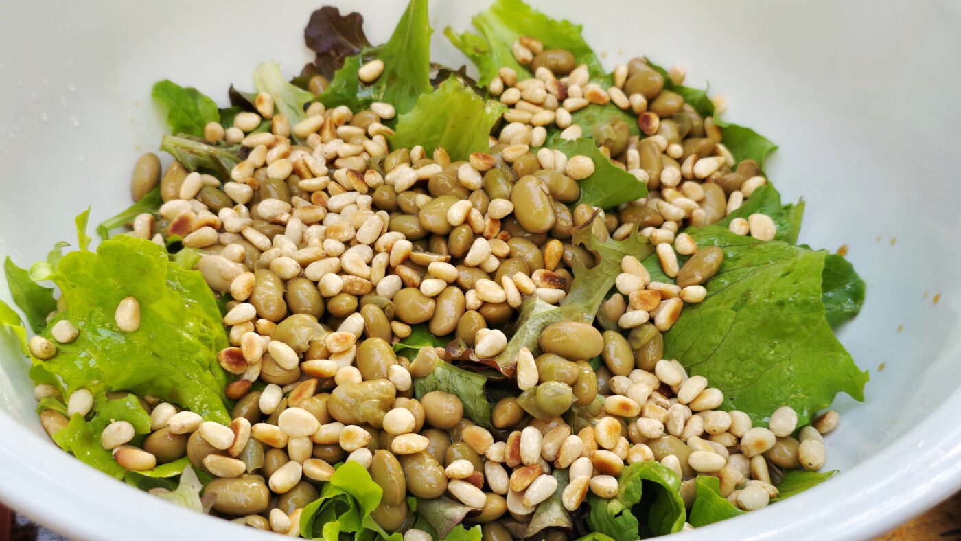 edamame sla pijnboompitten